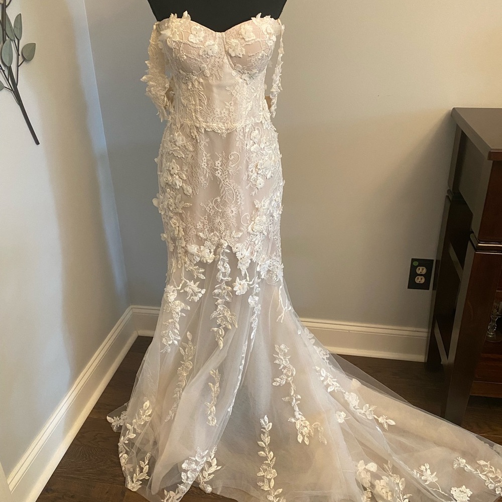 Anna Sposa Wedding Gown